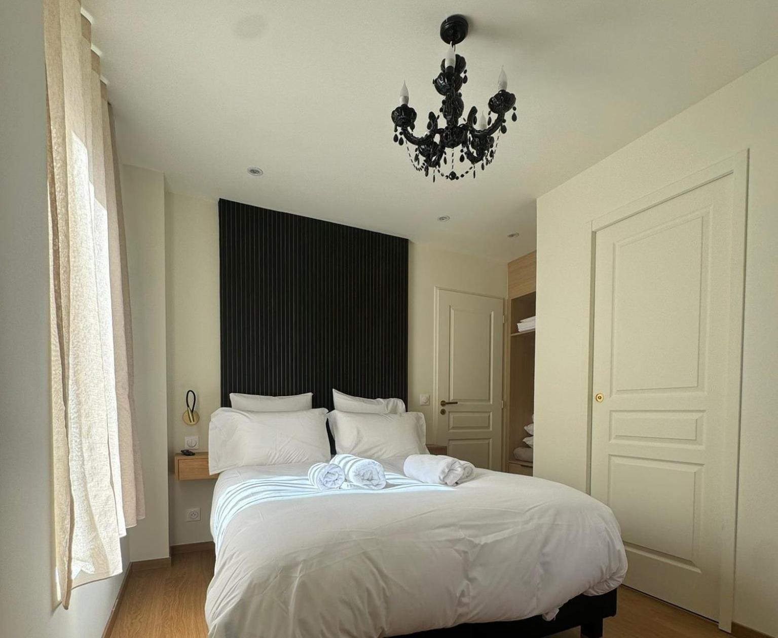 Belle Fleur - 6 - Capacite D'accueil De 2 A 8 Personnes Château-Ville-Vieille