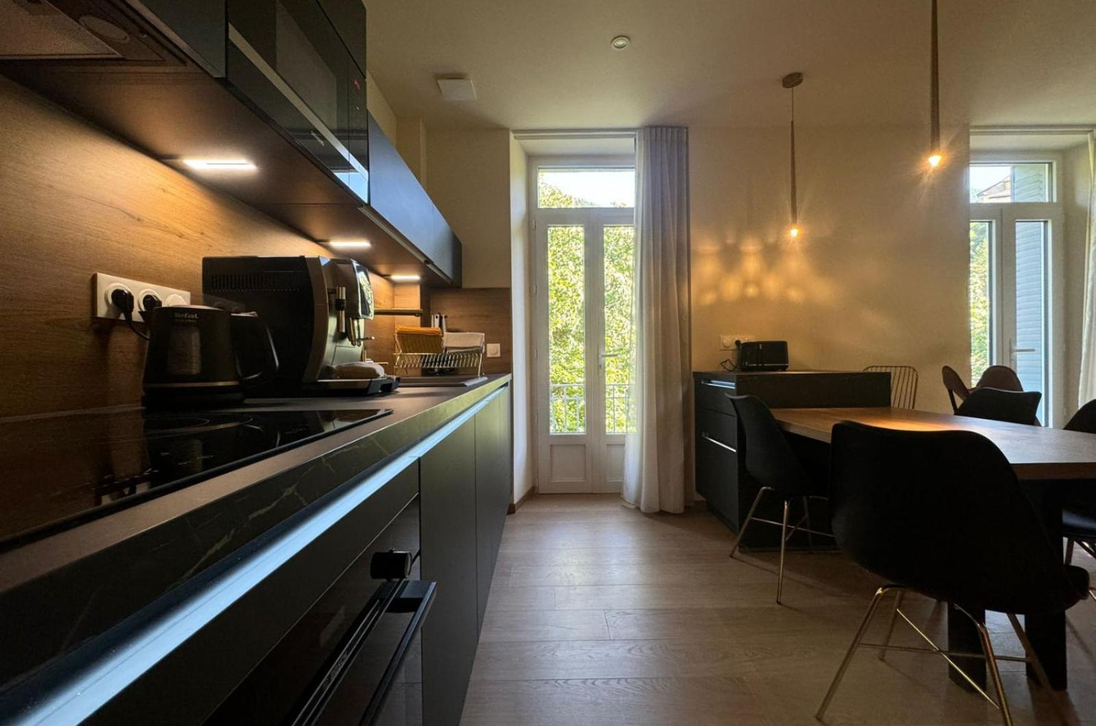 Belle Fleur - 6 - Capacite D'accueil De 2 A 8 Personnes Château-Ville-Vieille