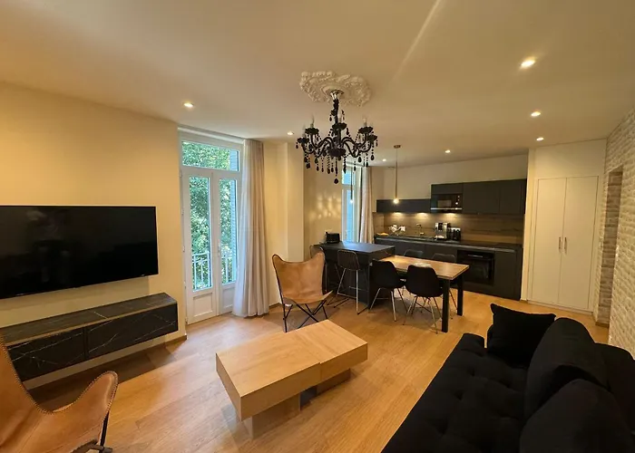 Residence Villa Belle Fleur - 6 Appartements - Capacite D\'Accueil De 2 A 8 Personnes